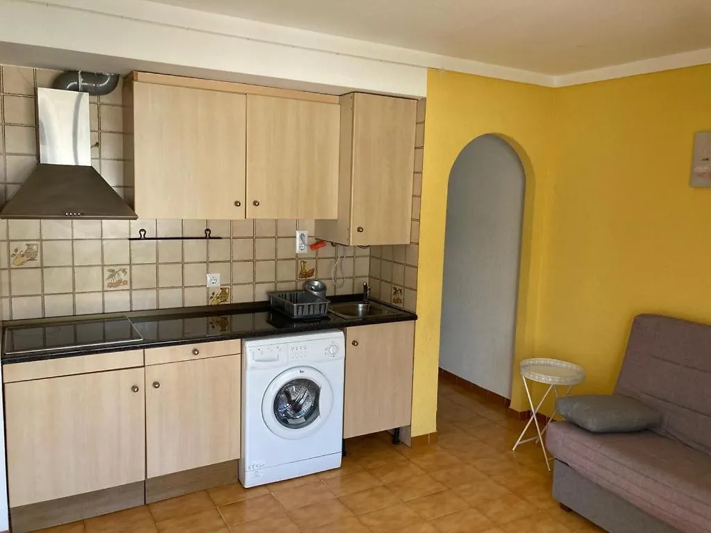 Bel Appartement Face Piscine En Rdj Roses Appartamento