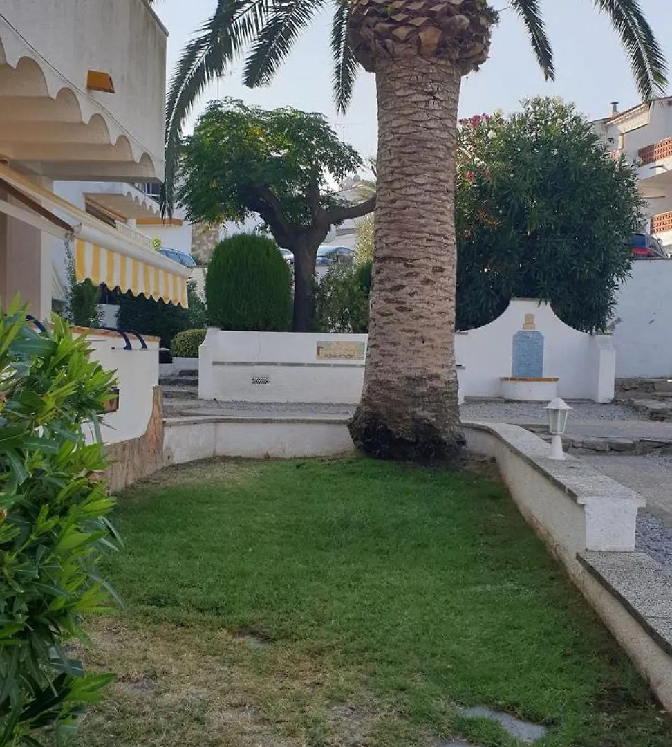 Appartamento Bel Appartement Face Piscine En Rdj Roses
