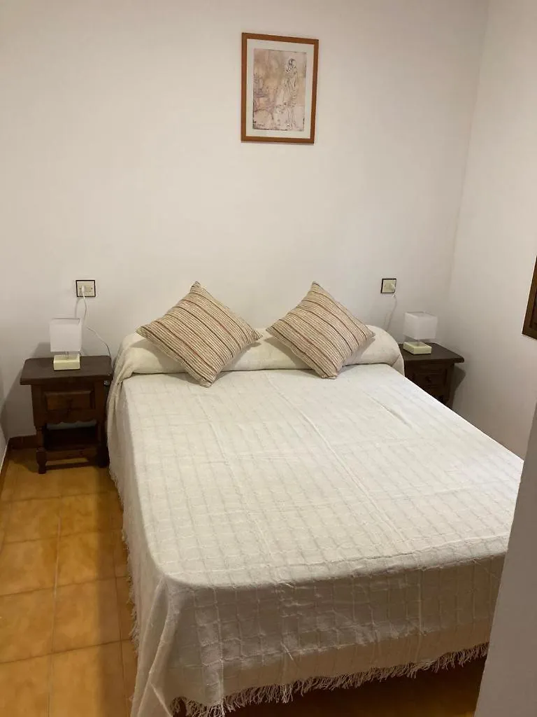 Bel Appartement Face Piscine En Rdj Roses 0*,