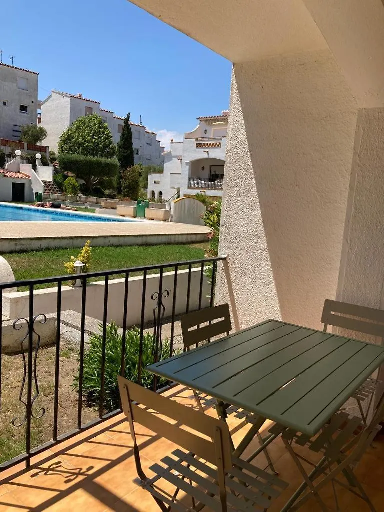 Bel Appartement Face Piscine En Rdj Roses 0*,  Spagna