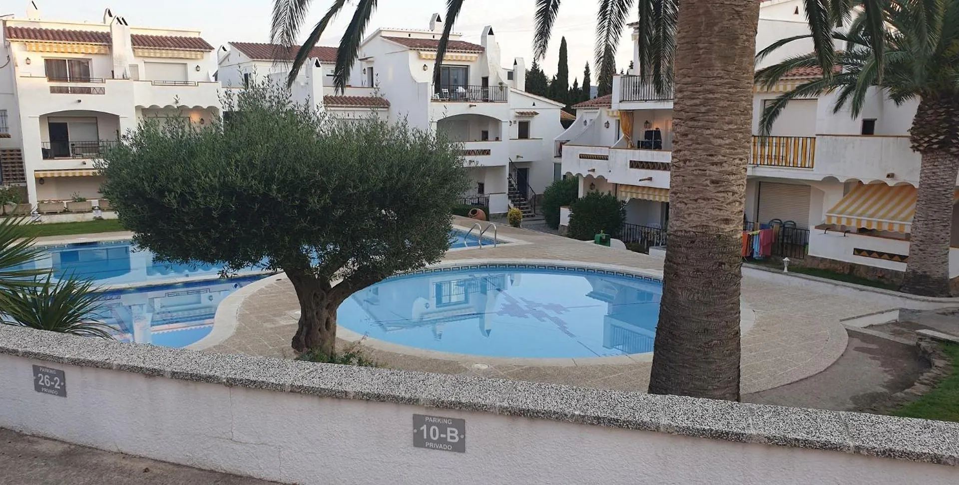 Apartman Bel Appartement Face Piscine En Rdj Roses
